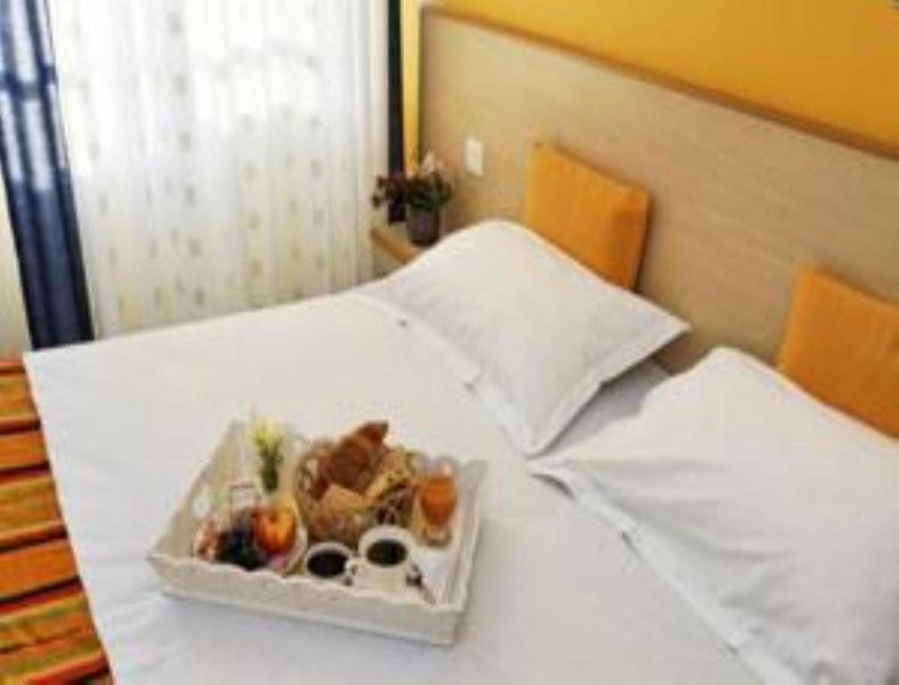 Hotel Central Лориан Стая снимка