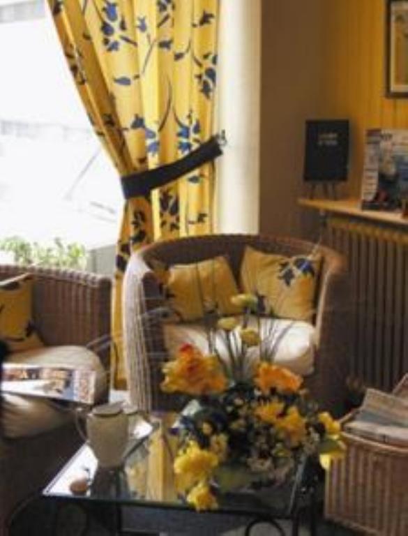 Hotel Central Лориан Екстериор снимка