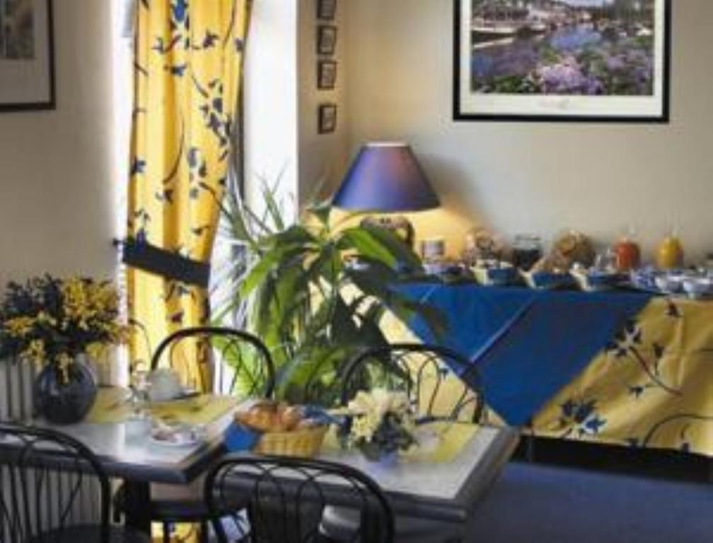 Hotel Central Лориан Екстериор снимка