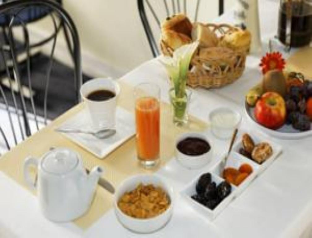 Hotel Central Лориан Екстериор снимка
